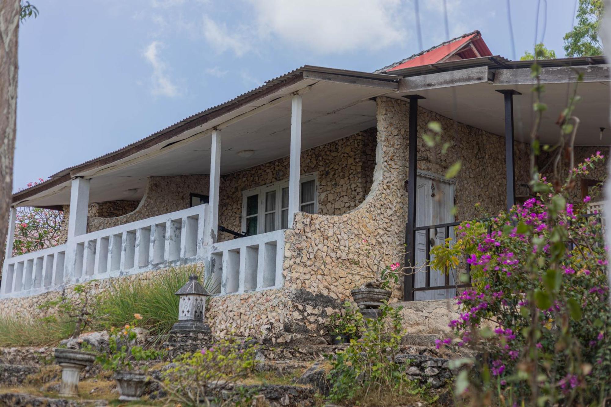 Апартаменты Annaya House Batumadeg Экстерьер фото
